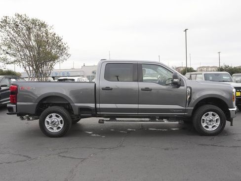Used 2025 Ford F350 XLT w/ 360-Degree Camera Package image 5