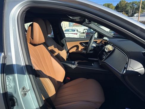 New 2026 Mercedes-Benz E 450 4MATIC Sedan image 11