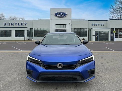 Used 2023 Honda Civic Sport image 3