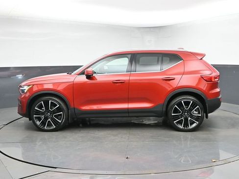 Used 2023 Volvo XC40 B5 Ultimate w/ Climate Package AWD/4WD image 6