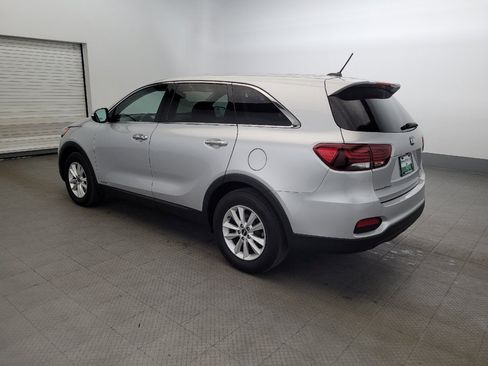Used 2019 Kia Sorento AWD V6 image 5