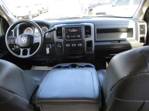 Used 2016 RAM 3500 Tradesman w/ Popular Equipment Group image 25