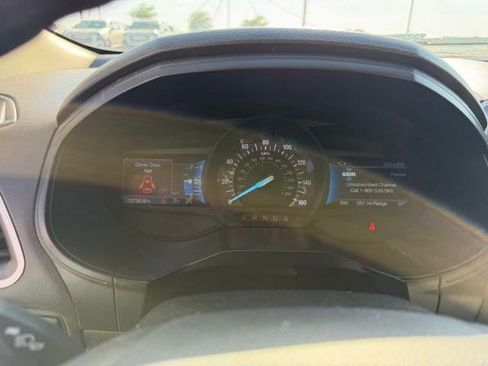 Used 2022 Ford Edge SE image 15