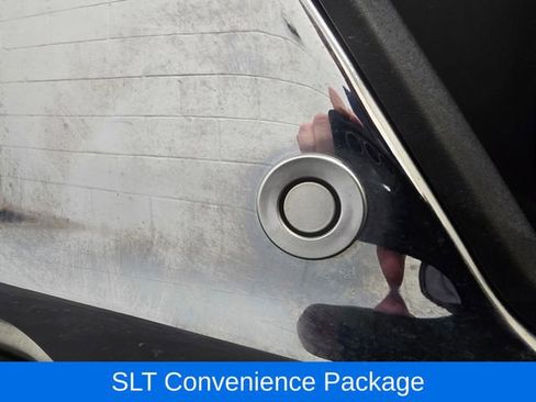 Used 2022 GMC Sierra 1500 SLT w/ SLT Premium Plus Package image 11