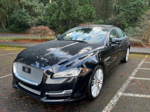 Used 2016 Jaguar XJ L Supercharged image 2