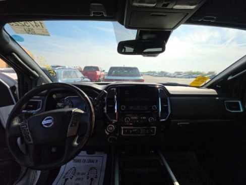 Used 2021 Nissan Titan Platinum Reserve w/ Moonroof Package AWD/4WD image 12