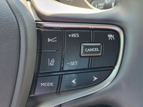 Used 2025 Lexus ES 350 w/ Premium Package FWD image 11