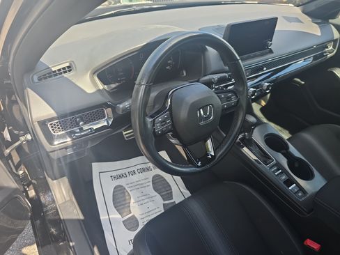Used 2025 Honda Civic Sport image 15