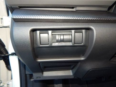 Used 2024 Subaru Crosstrek 2.5i Limited w/ Crosstrek Mirror Package AWD/4WD image 20