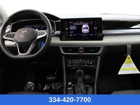 New 2026 Volkswagen Taos SEL image 8