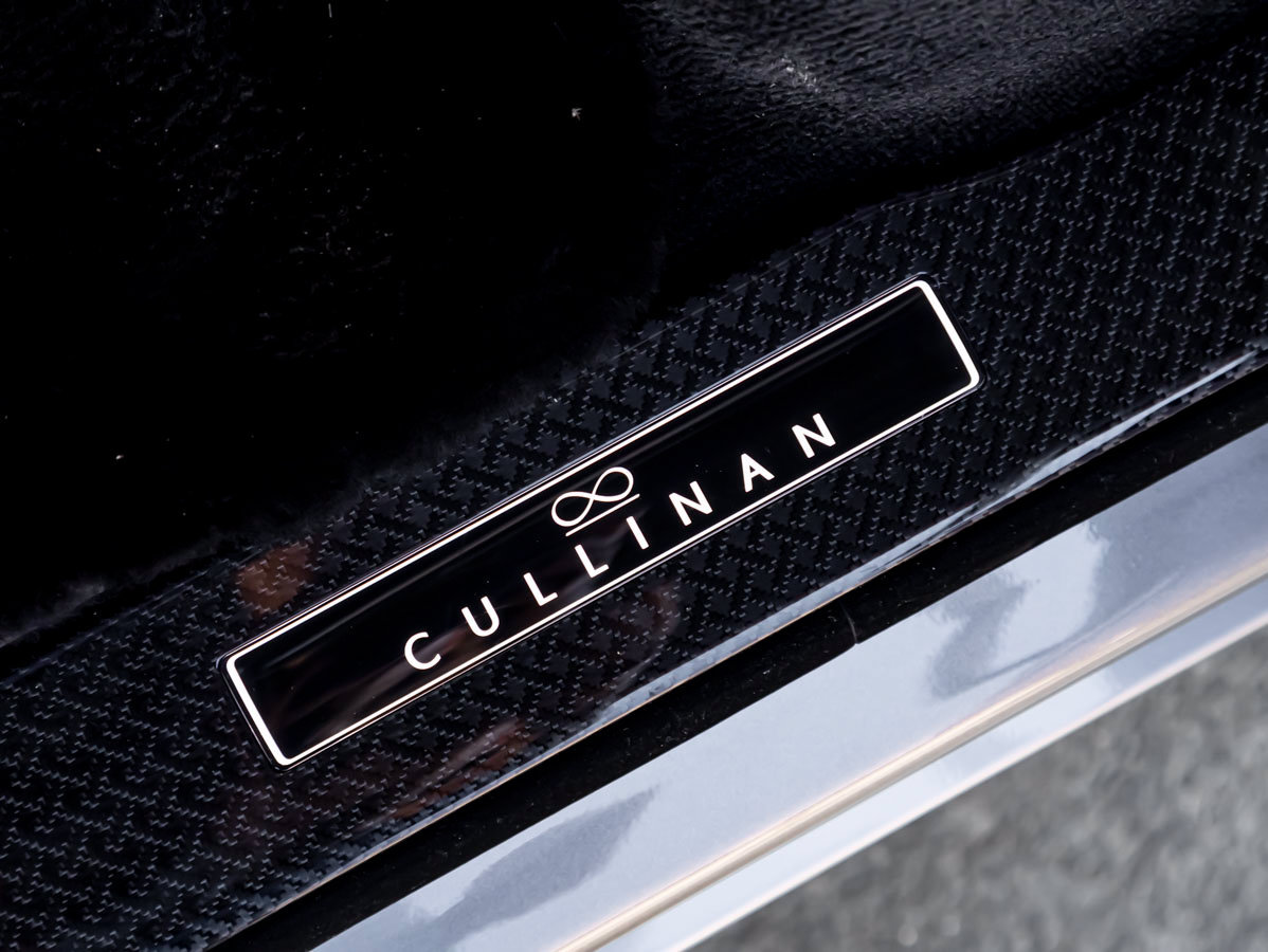 Used 2027 Rolls-Royce Cullinan Black Badge AWD/4WD image 9