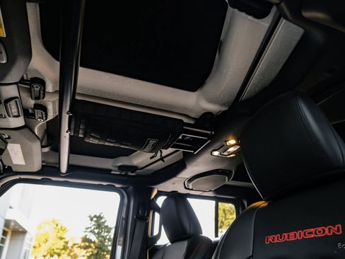 Used 2020 Jeep Gladiator Rubicon image 39