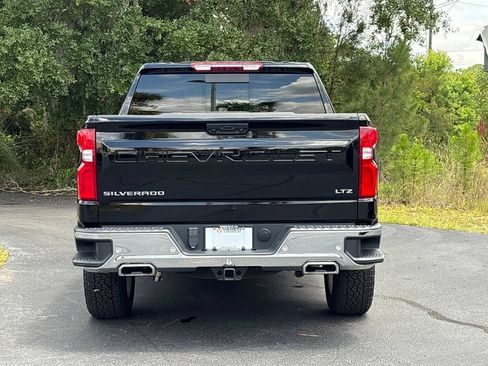 Used 2025 Chevrolet Silverado 1500 LTZ w/ LTZ Premium Package AWD/4WD image 32