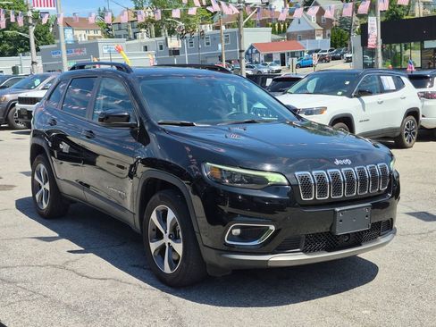 Used 2022 Jeep Cherokee Limited AWD/4WD image 4
