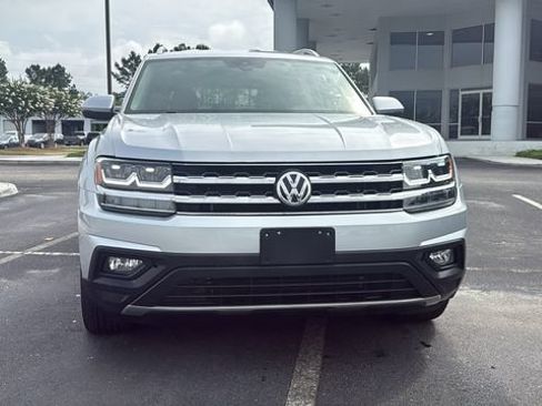 Used 2019 Volkswagen Atlas SE FWD image 2