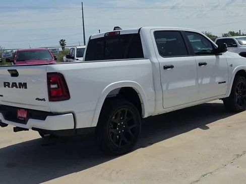 New 2026 RAM 1500 Laramie AWD/4WD image 8