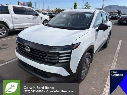 Used 2025 Nissan Kicks S FWD image 3