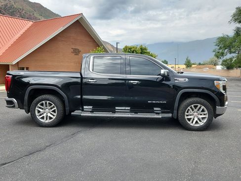Used 2022 GMC Sierra 1500 SLT w/ SLT Premium Plus Package image 2