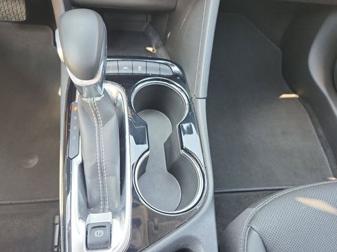 Certified 2024 Buick Encore GX Sport Touring FWD image 17