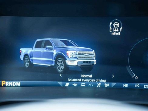 Used 2024 Ford F150 XLT image 34