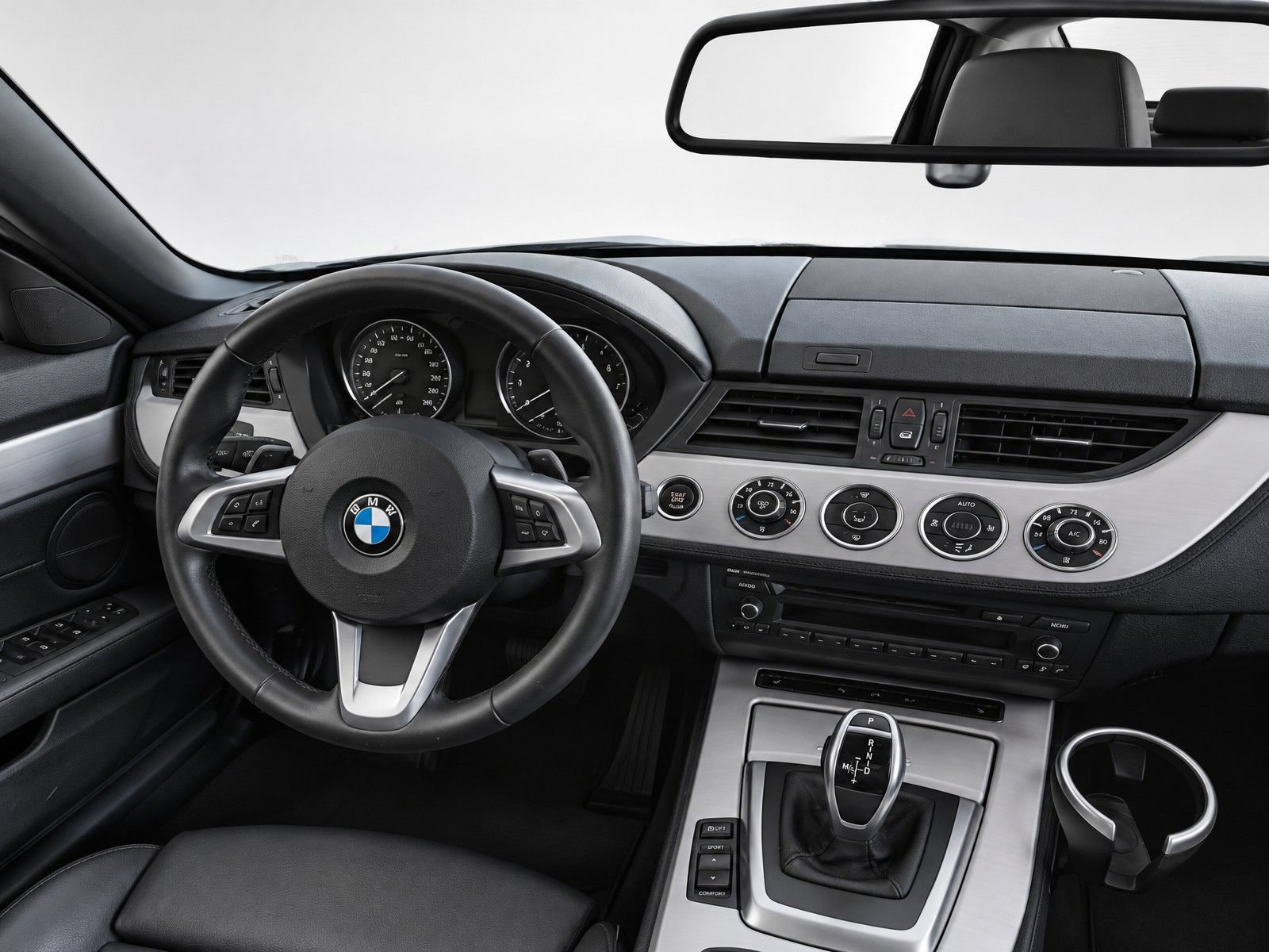 Used 2014 BMW Z4 sDrive28i RWD image 17