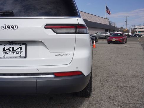 Used 2021 Jeep Grand Cherokee L Limited AWD/4WD image 19