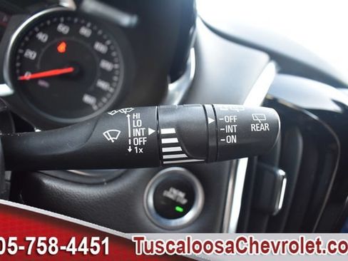 Used 2023 Chevrolet Traverse LT FWD image 35