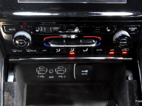 Used 2022 Jeep Grand Cherokee L Laredo image 17