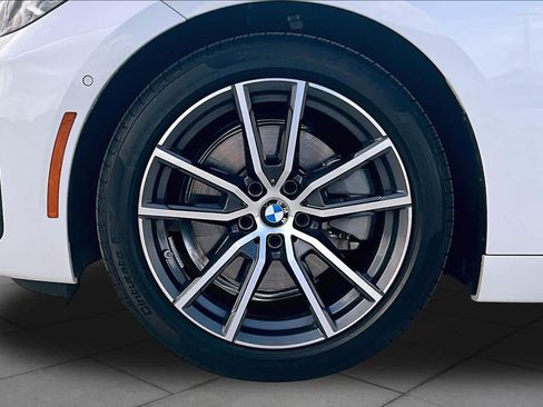 Used 2025 BMW 230i Coupe RWD image 9