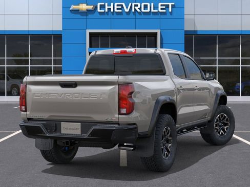 Used 2026 Chevrolet Colorado ZR2 w/ Technology Package AWD/4WD image 41