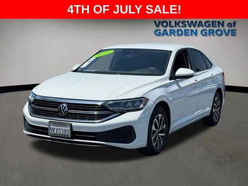 Used 2024 Volkswagen Jetta S FWD image 4