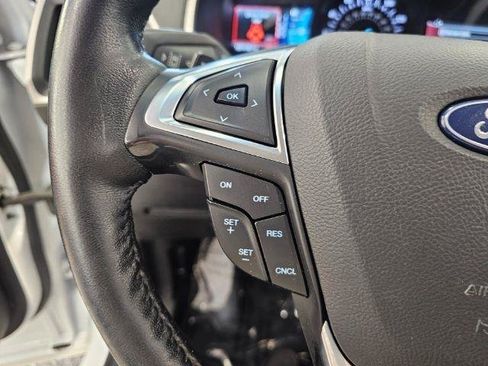 Used 2019 Ford Edge SEL w/ Equipment Group 201A AWD/4WD image 17