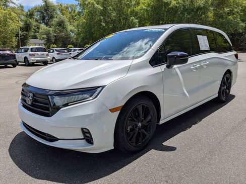 Certified 2023 Honda Odyssey Sport image 6