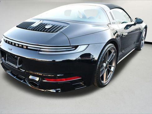 Used 2023 Porsche 911 50th Anniversary Edition image 5