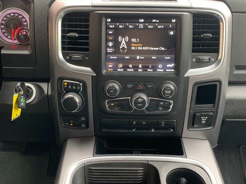 Used 2021 RAM 1500 Warlock AWD/4WD image 18