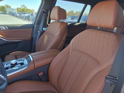 New 2026 BMW X7 M60i w/ Executive Package image 7