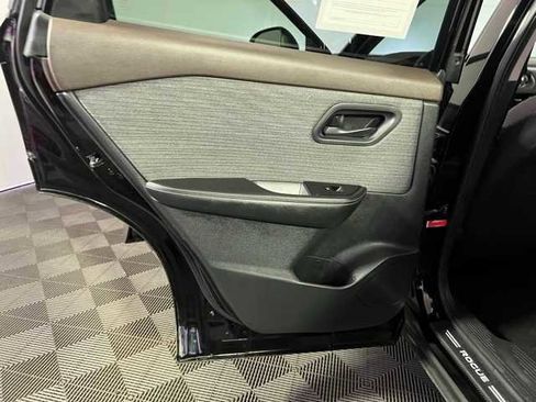 Certified 2021 Nissan Rogue S image 22