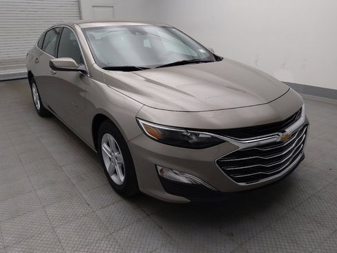 Used 2025 Chevrolet Malibu LS FWD image 13