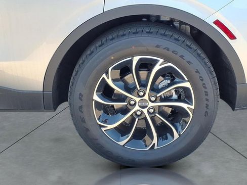 New 2026 Lincoln Nautilus Premier AWD/4WD image 4