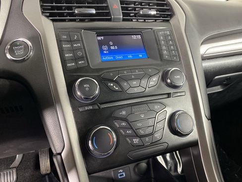 Used 2018 Ford Fusion S FWD image 27