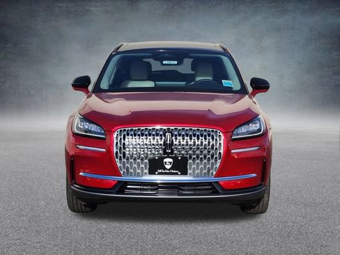 New 2026 Lincoln Corsair Premiere image 2