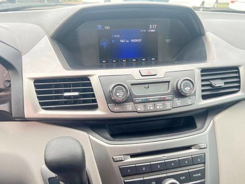 Used 2016 Honda Odyssey LX image 11