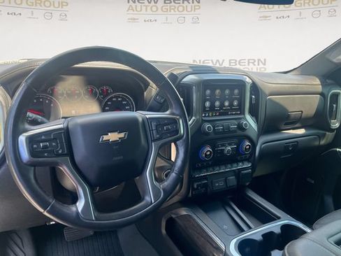 Used 2021 Chevrolet Silverado 1500 LTZ w/ LTZ Convenience Package II AWD/4WD image 10