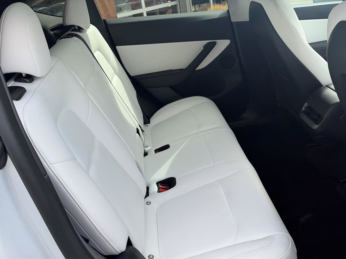 Used 2022 Tesla Model Y Performance AWD/4WD image 22