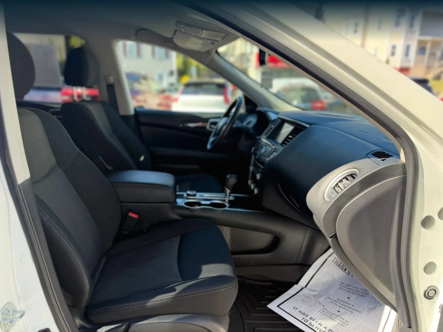 Used 2019 Nissan Pathfinder SV AWD/4WD image 14