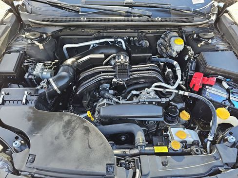 Used 2023 Subaru Outback Limited image 32