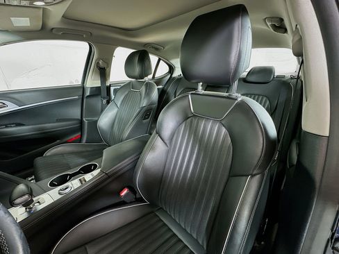 Used 2019 Genesis G70 2.0T Advanced w/ Elite Package image 21