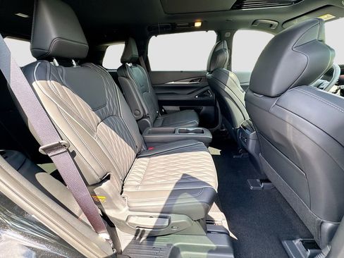 New 2026 INFINITI QX60 Autograph w/ Dark Cargo Package AWD/4WD image 30