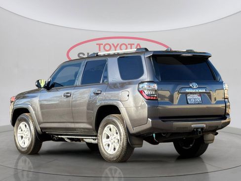 Used 2023 Toyota 4Runner SR5 Premium image 8
