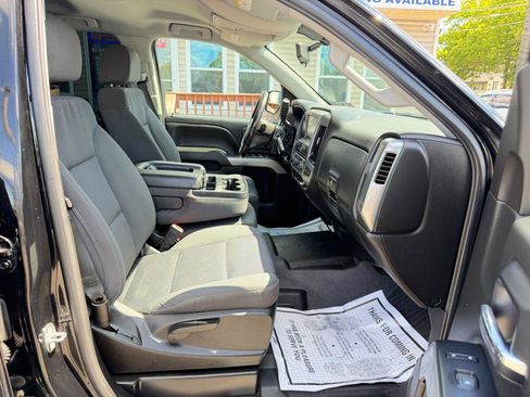 Used 2018 Chevrolet Silverado 1500 LT w/ Midnight Edition AWD/4WD image 39